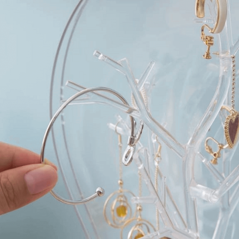 Minimal Makeup and Jewelry Storage With LED Bulb